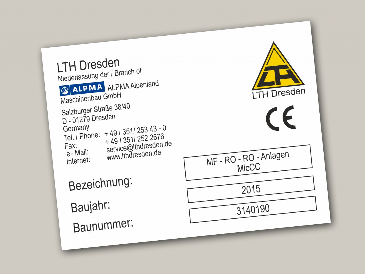 Aufkleber FOLIENSCHNITT klein LOGO, GRAFIK, TEXT BLOCK geplottet